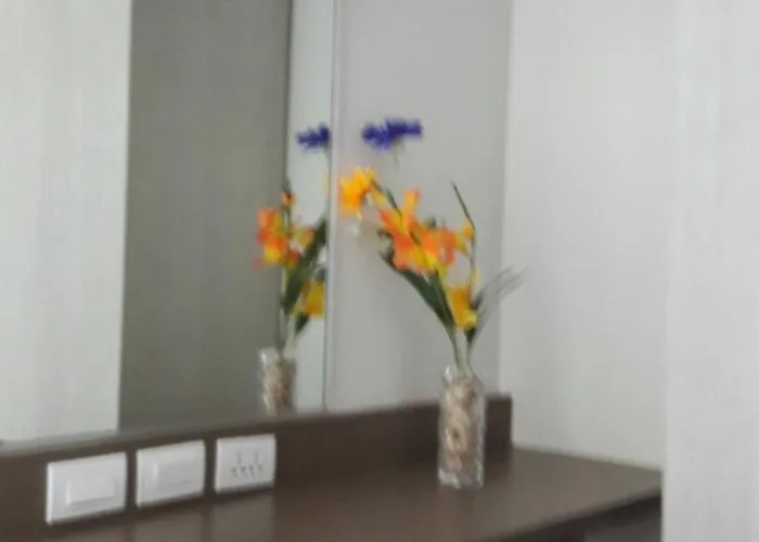 Holiday home Araneta Cubao No Brown Outs 1br Furnished With Balcony Free Wifi Netflix *