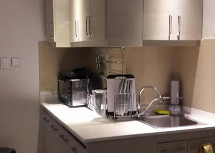 Araneta Cubao No Brown Outs 1br Furnished With Balcony Free Wifi Netflix Holiday home Manila